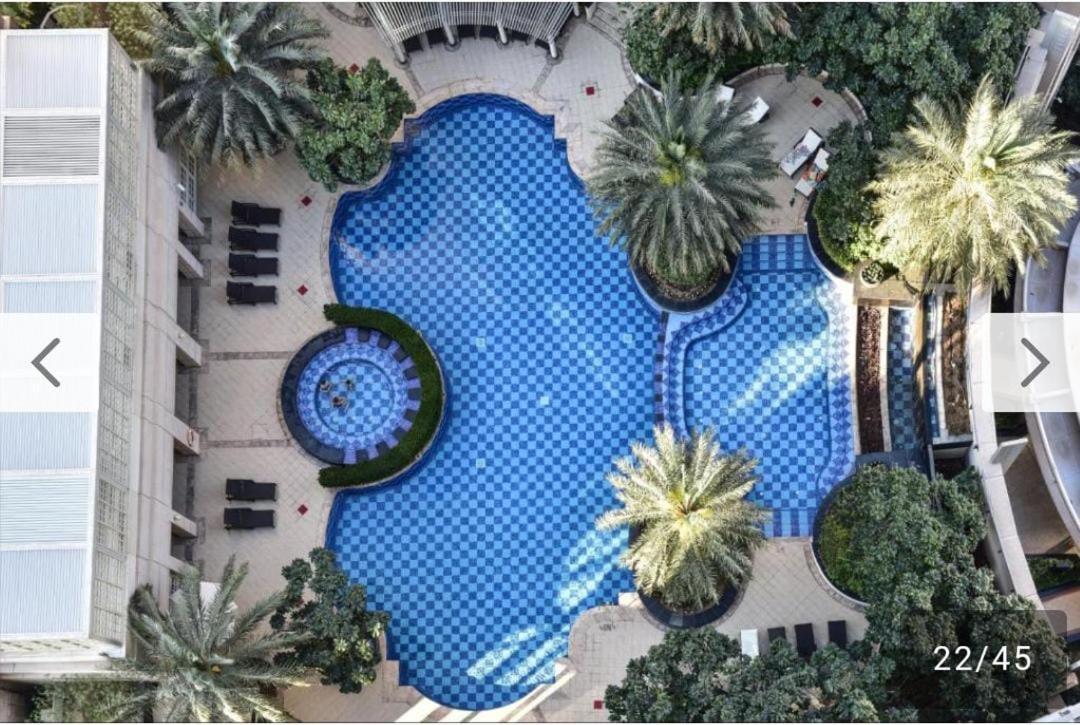 דובאי Trinity Holiday Homes - Standpoint Tower Downtown מראה חיצוני תמונה